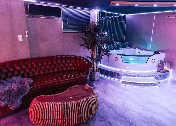 Melin Spa Suite - Wellness, Garten